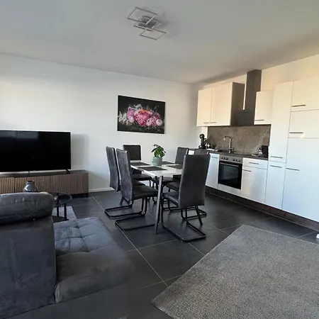 Neubau Penthouse Apartment *