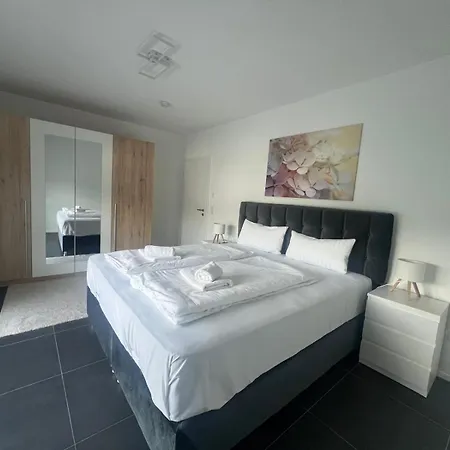 Neubau Penthouse Apartment *